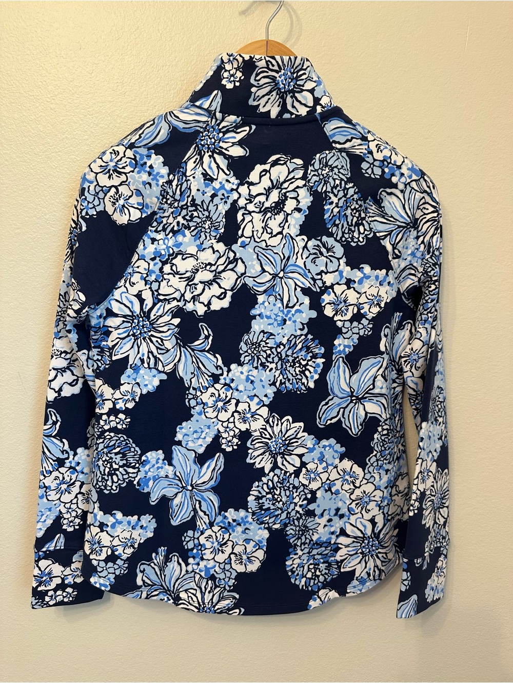 Lilly Pulitzer Skipper Popover Bouquet All Day Low Tide Navy Floral Half-Zip NWT - Picture 10 of 10